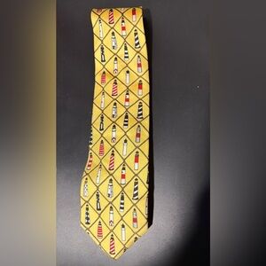 💰Vintage Alynn Necktie Sentinels Eric Holch 100% Silk USA Lighthouse Yellow
